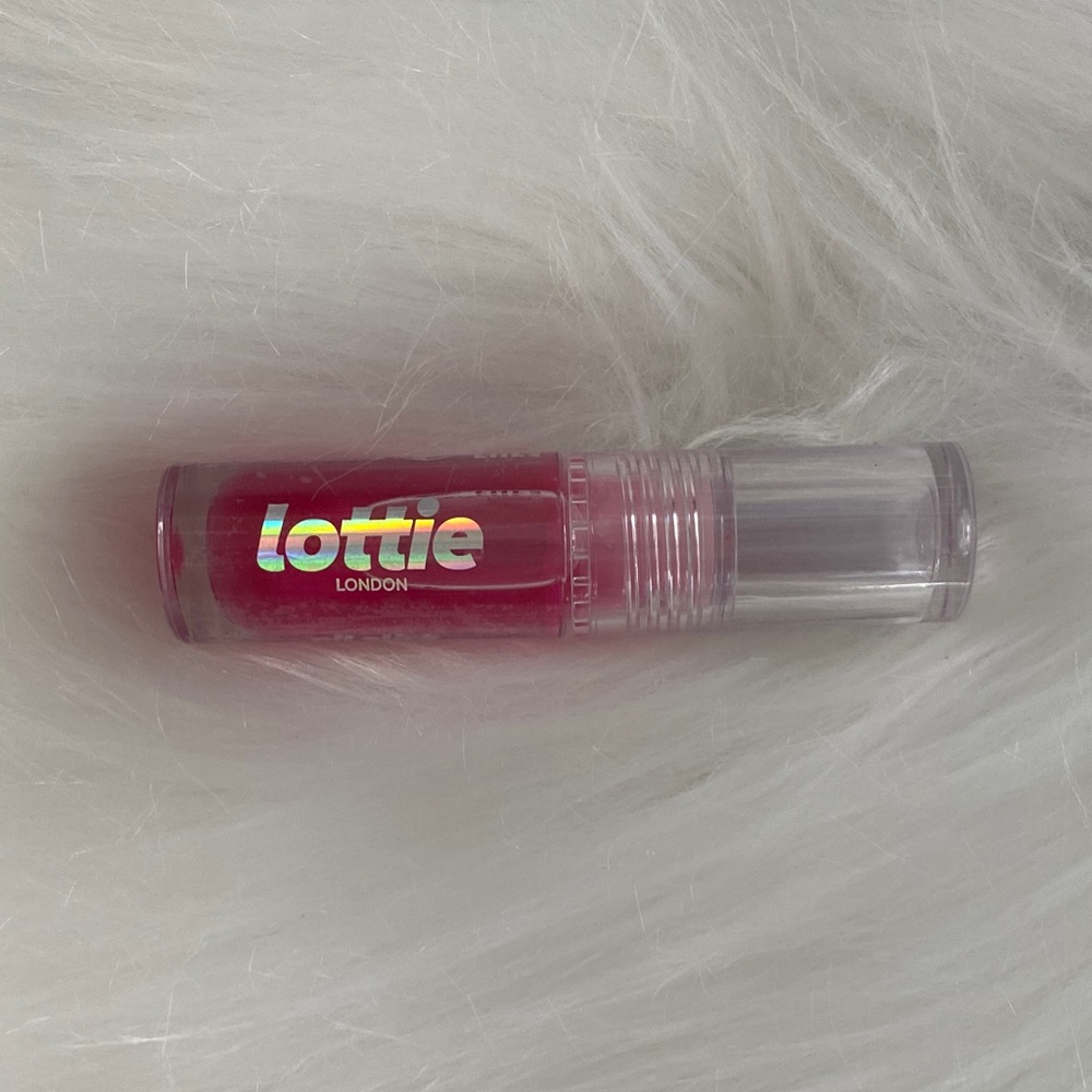 New Lottie London nourishing lip oil / extra cherries